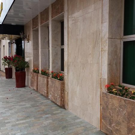 Hotel Vila Real Araçatuba Exteriör bild